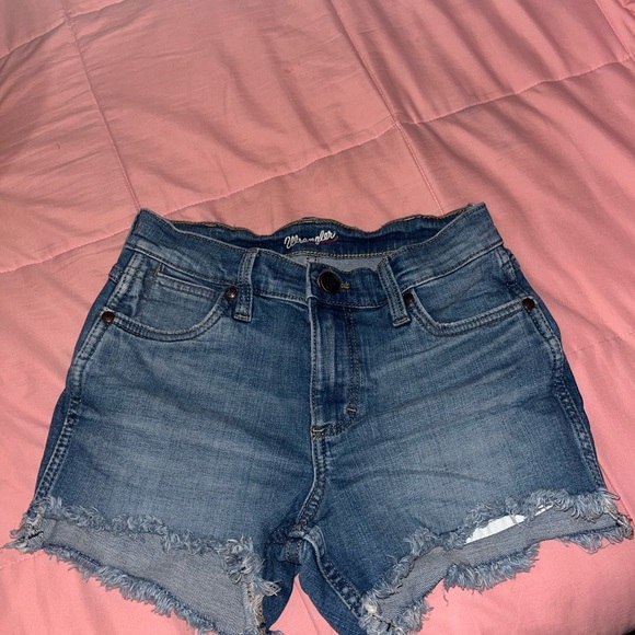 Wrangler Shorts - Picture 2 of 2